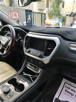 GMC Acadia